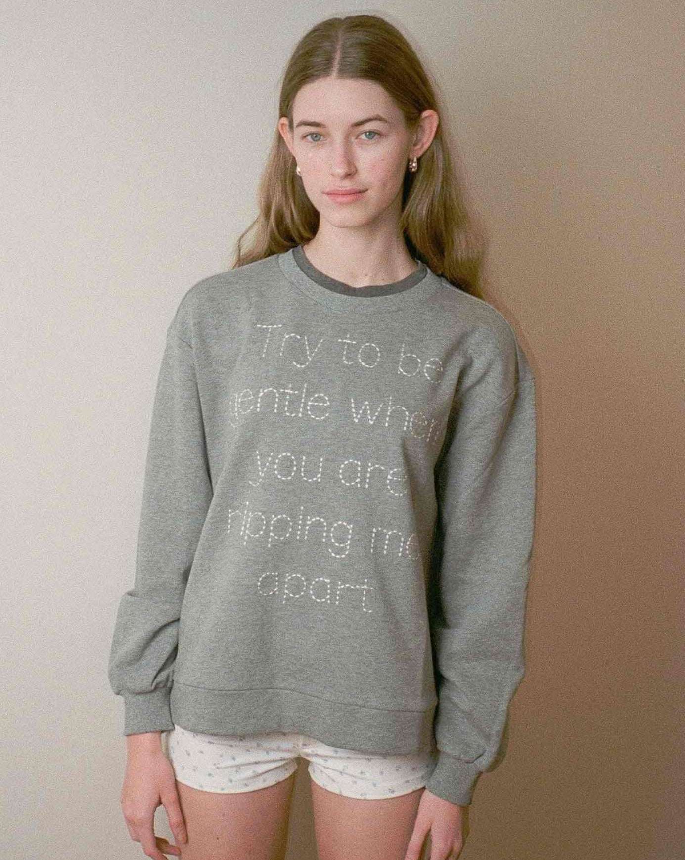 Gentle Embroidery Double Crew Neck Sweatshirt